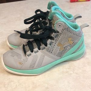 Stephen Curry basketball shoes size 13 for boys